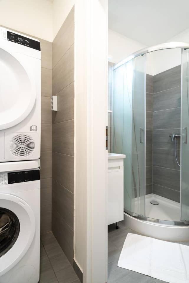 Large Airconditioned Apartment *