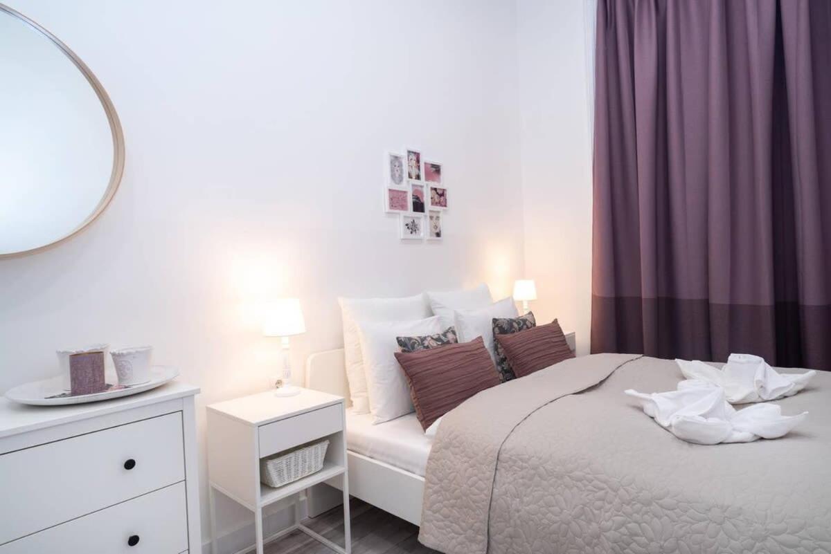 Large Airconditioned Apartment Budapest