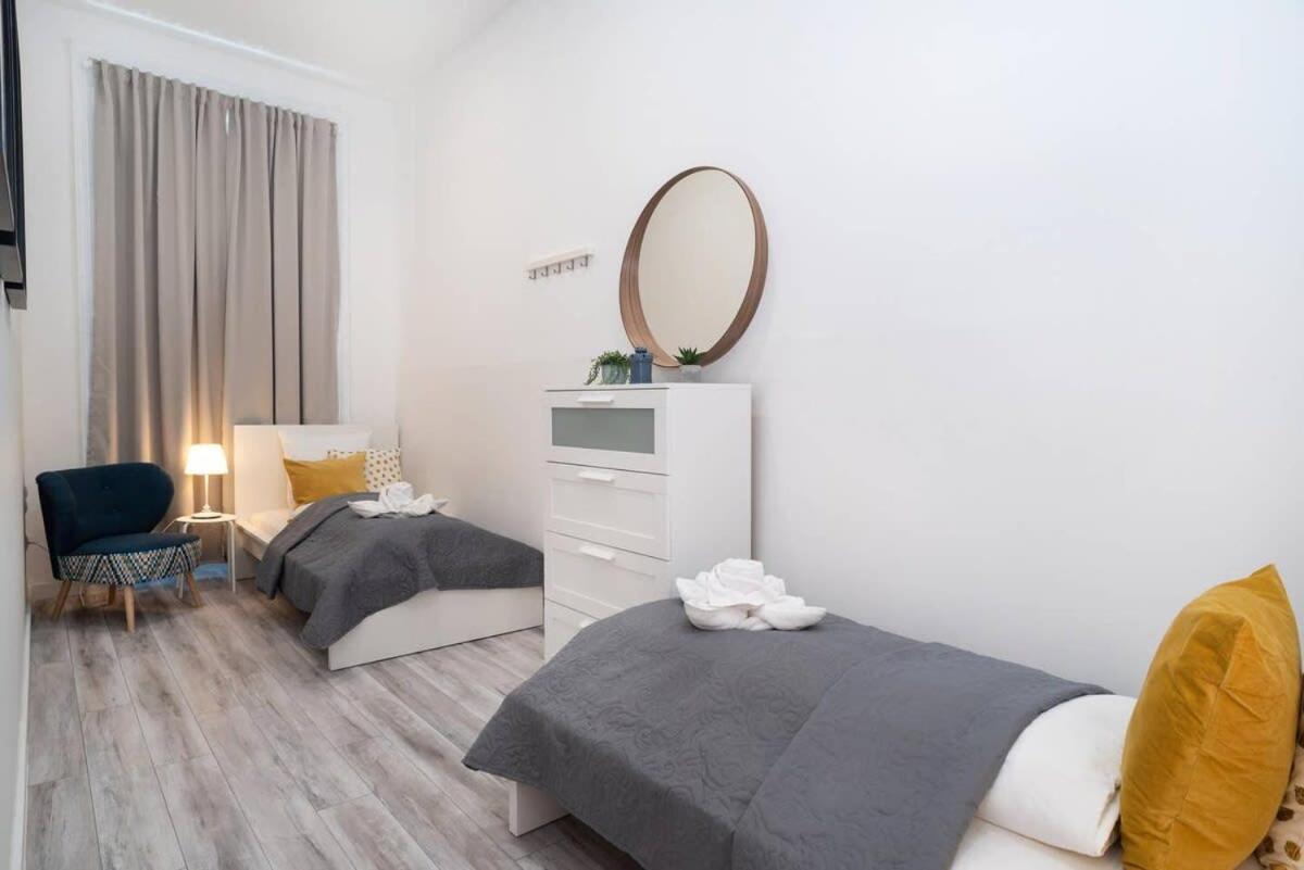 Large Airconditioned Apartment *