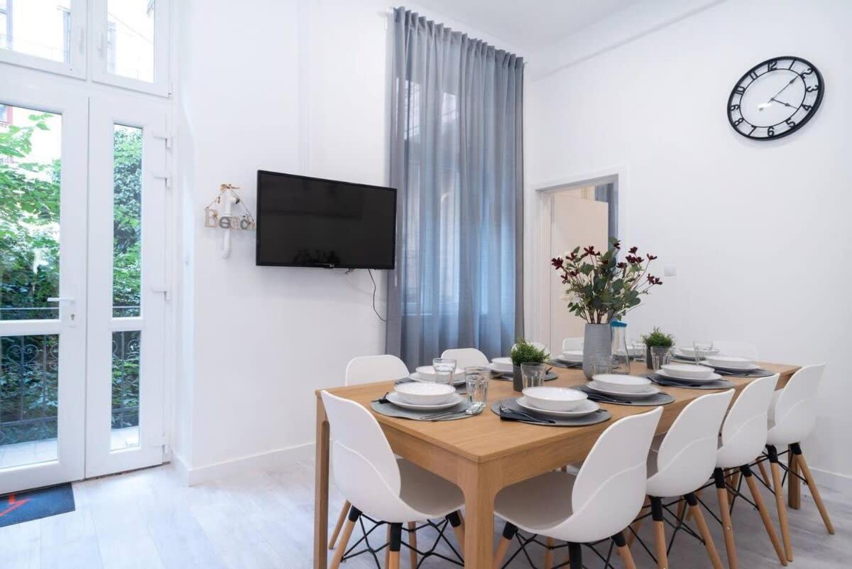 Large Airconditioned Apartment Budapest